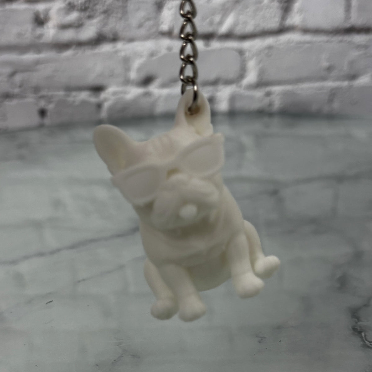 Porte-clés bouledogue à lunettes — Fil-O-Forme, vue 2