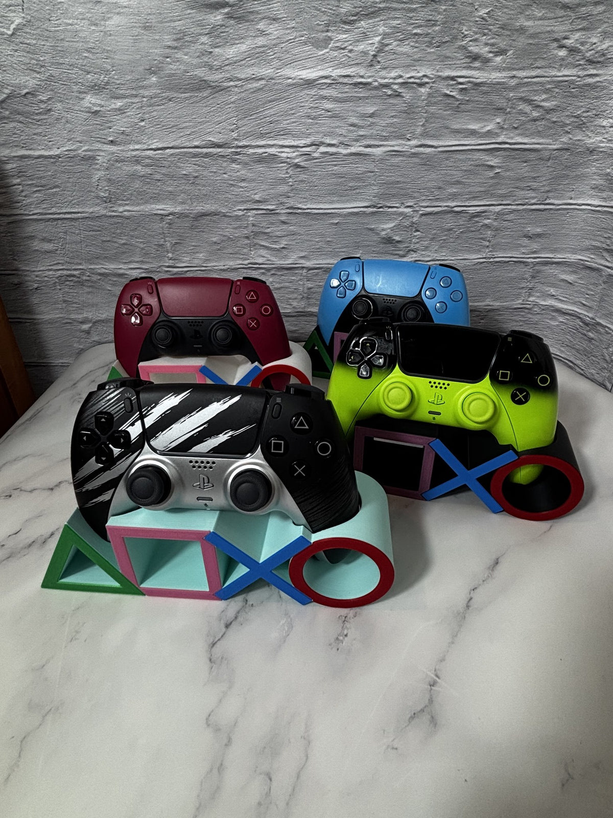 Support de manette imprimé en 3D — Fil-O-Forme, vue 1